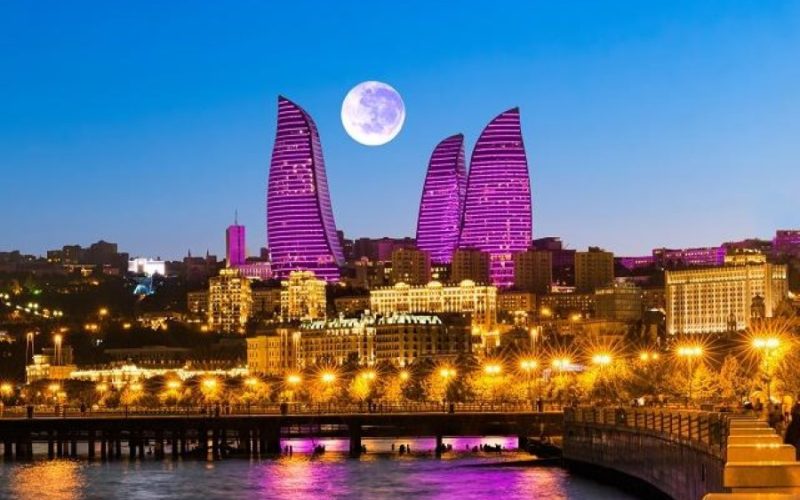 tourism-in-Azerbaijan-1 (Custom)